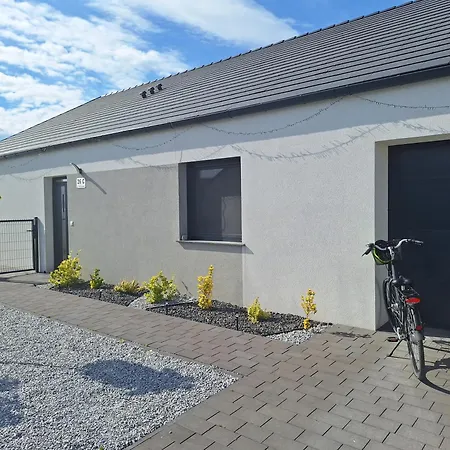 Dom Ligota Piekna Zagwarentowyny Dojazd Na Stadion